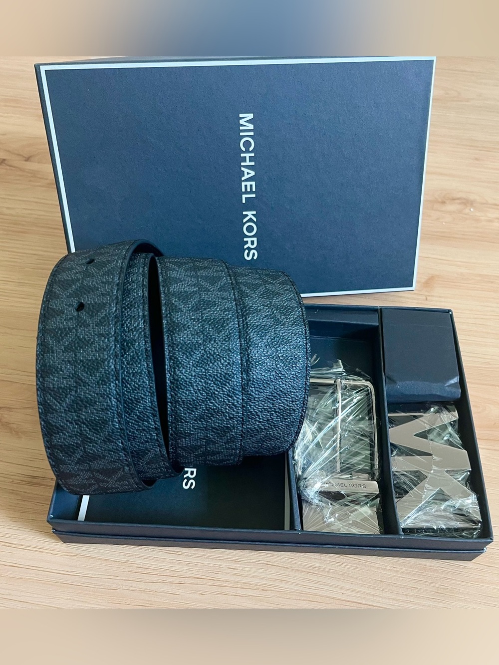 Michael Kors 4-In-1 Logo Belt Box Set